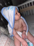 Load image into Gallery viewer, Hooded Towels
