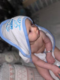 Load image into Gallery viewer, Hooded Towels
