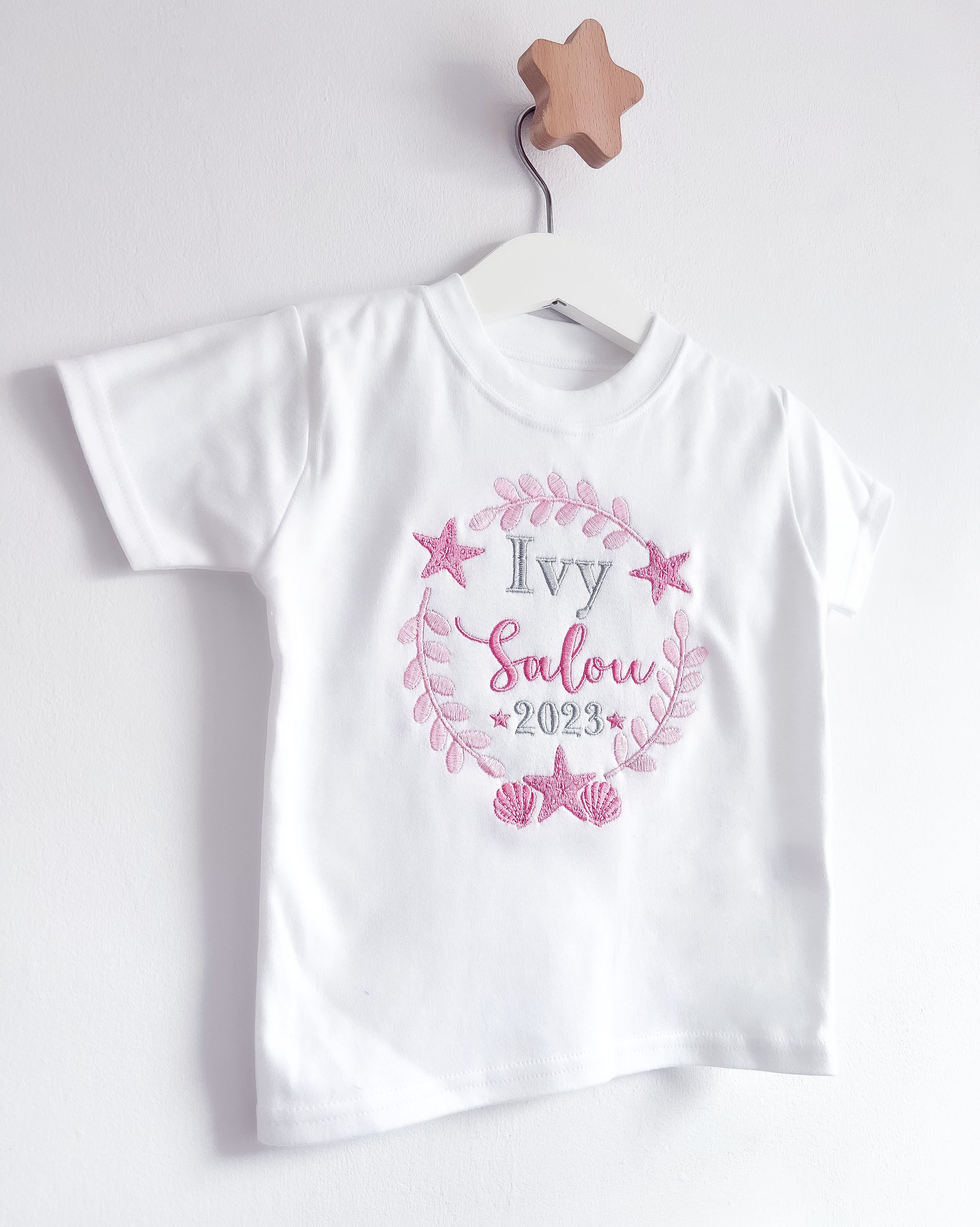 Embroidered Holiday Clam T-shirt